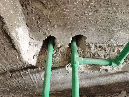 衛(wèi)生間管道走地施工 隔水地梁鉆孔的隱患與規(guī)范操作